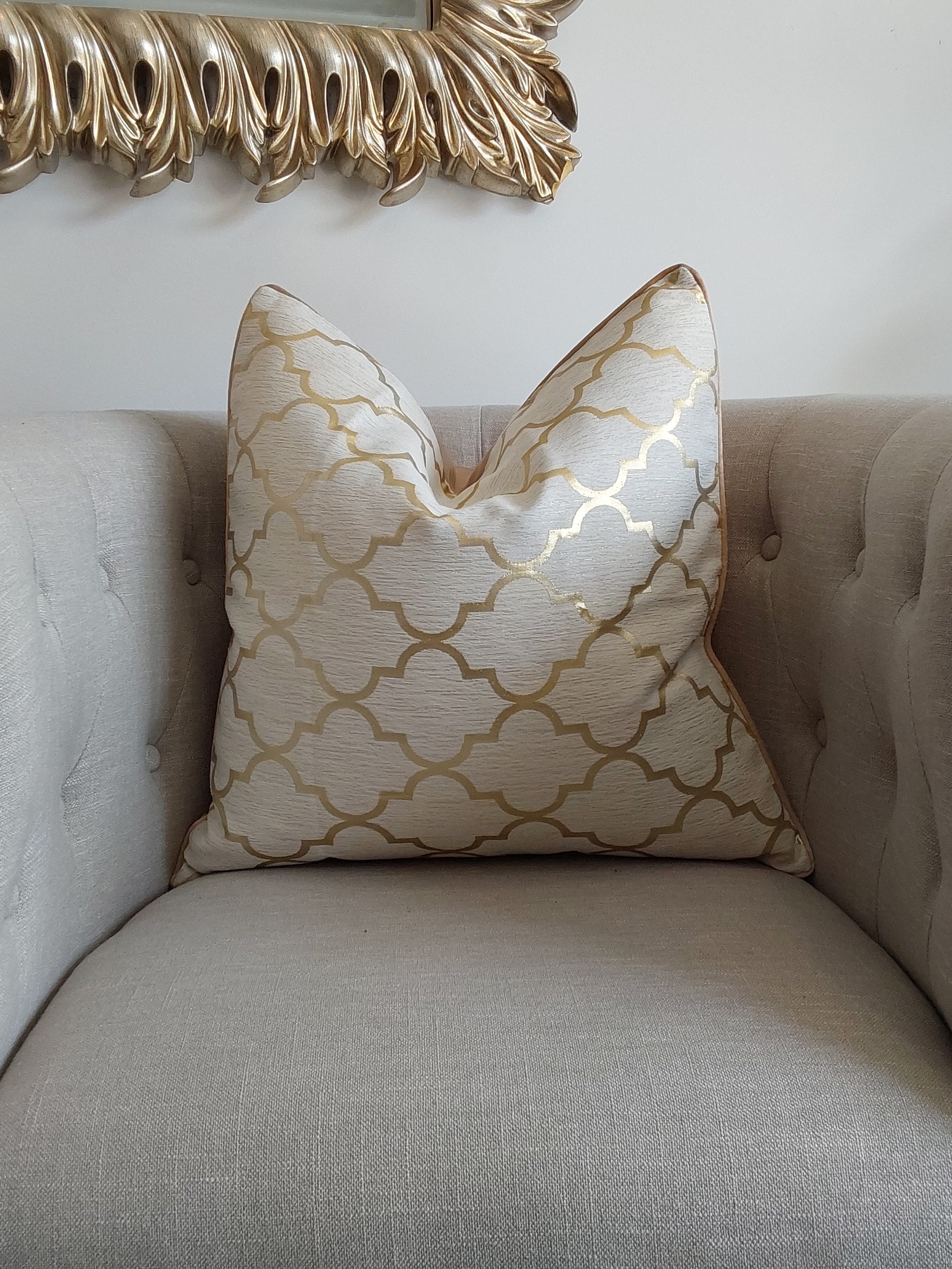 Luxurious Gold Web Cushion