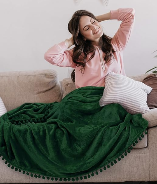 Pompom Blanket: Dark Green