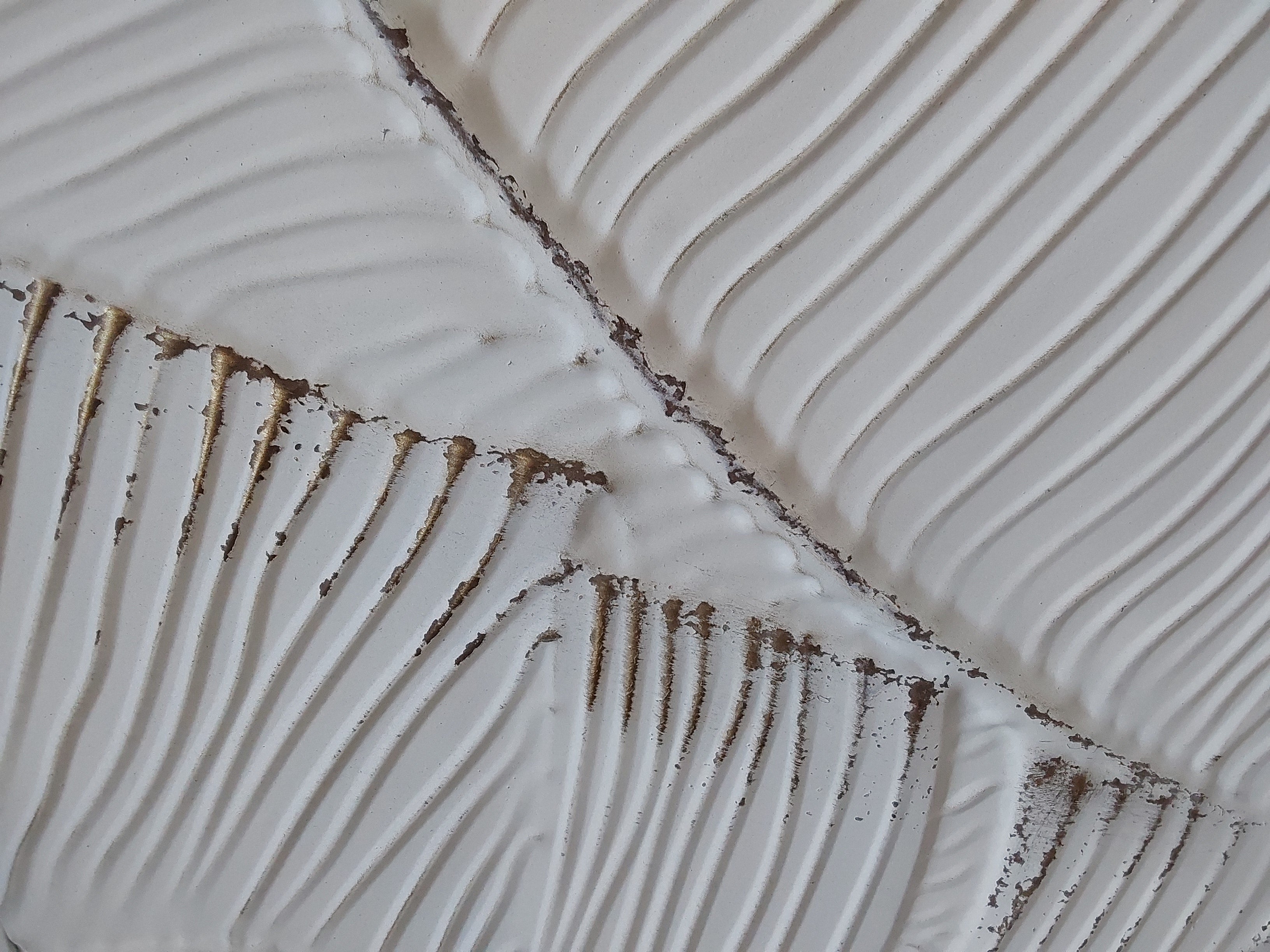 Embossed Pattern Metal Wall Decor