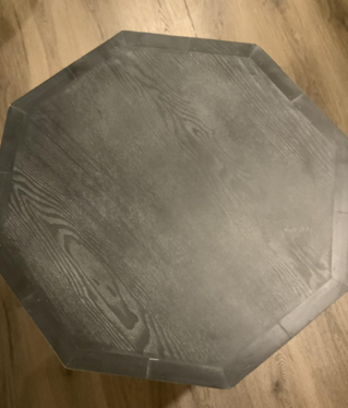 Elegant Coffee Table With Metal Legs